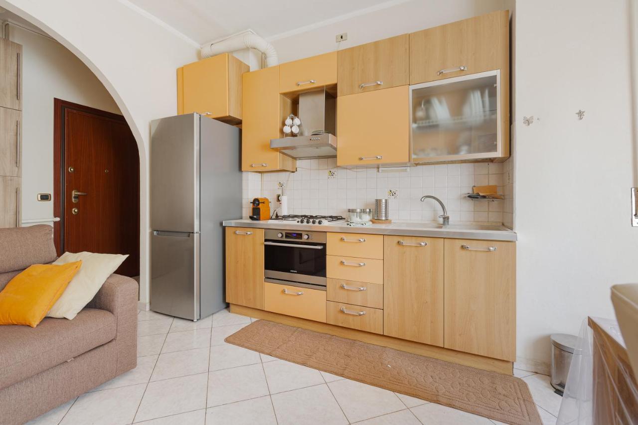 Udine M2 Balcony Apt Apartment มิลาน ภายนอก รูปภาพ