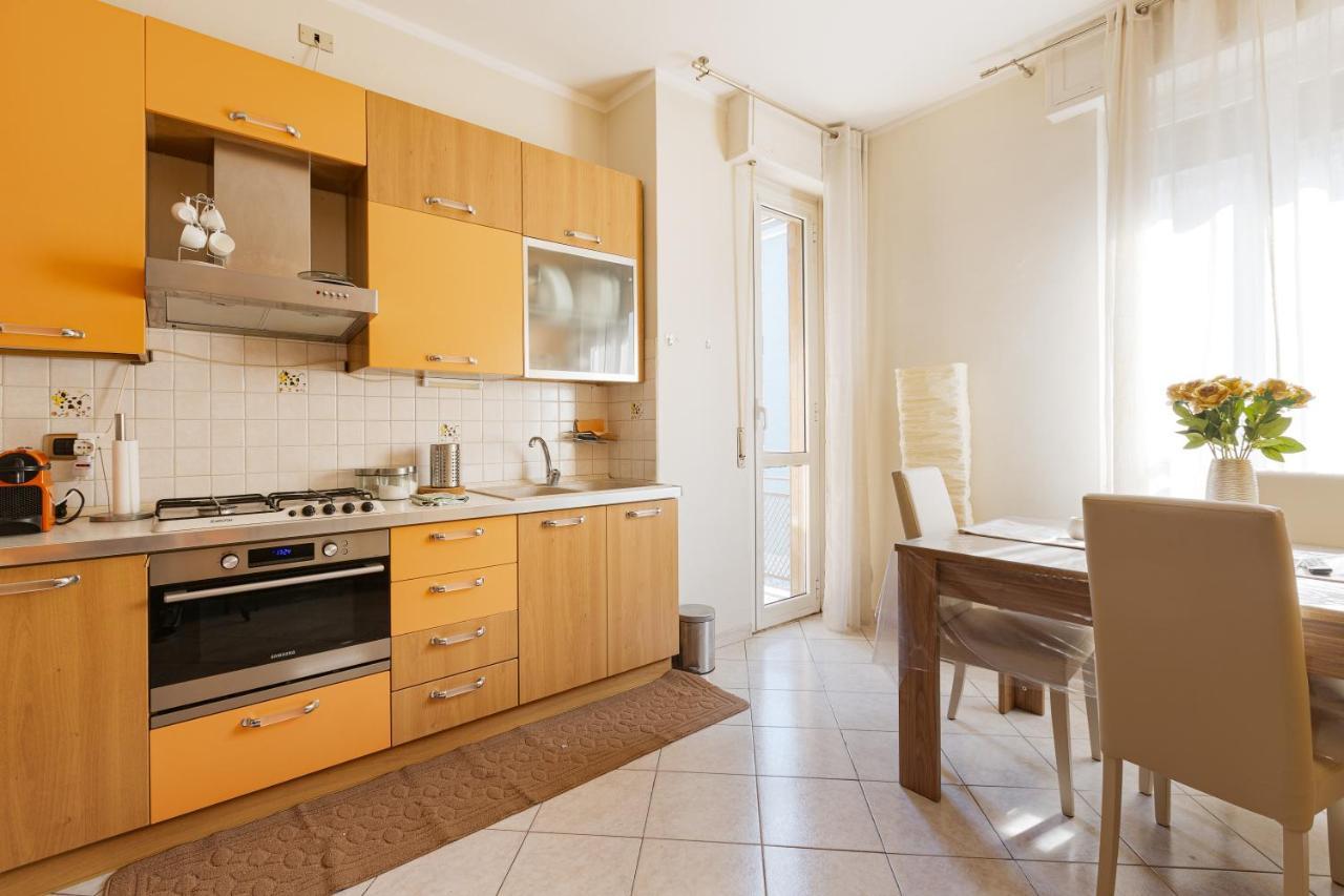 Udine M2 Balcony Apt Apartment มิลาน ภายนอก รูปภาพ