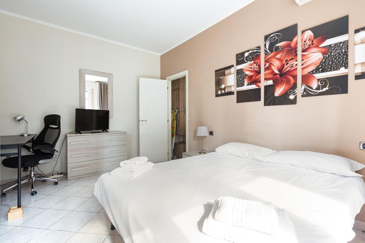 Udine M2 Balcony Apt Apartment มิลาน ภายนอก รูปภาพ